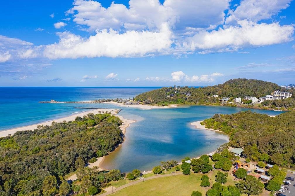Rental: 49 Waterdown Drive, Elanora, QLD, 4221 photo-11