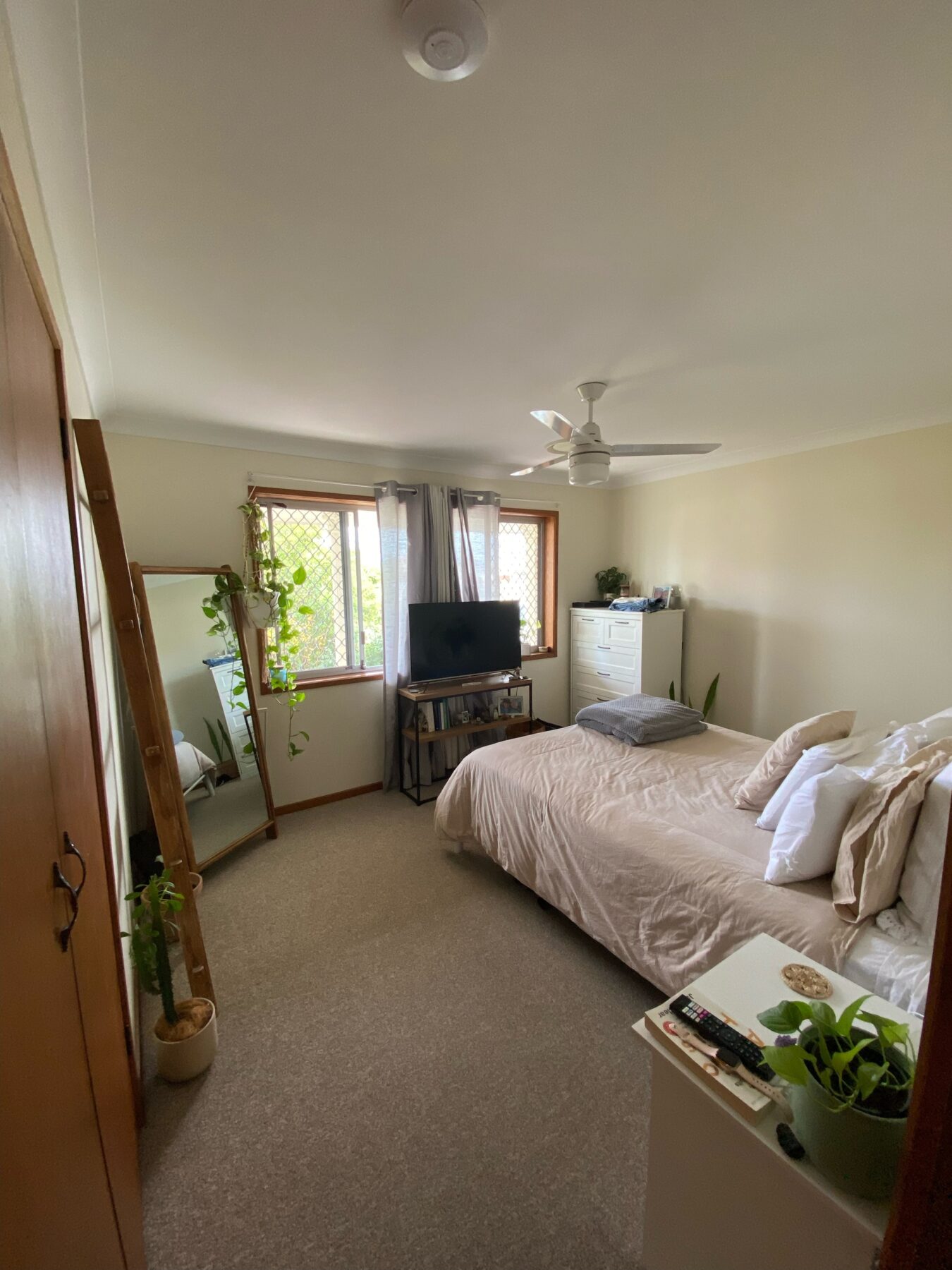 Rental: 2 Compass Court, Mermaid Waters, QLD, 4218 photo-8