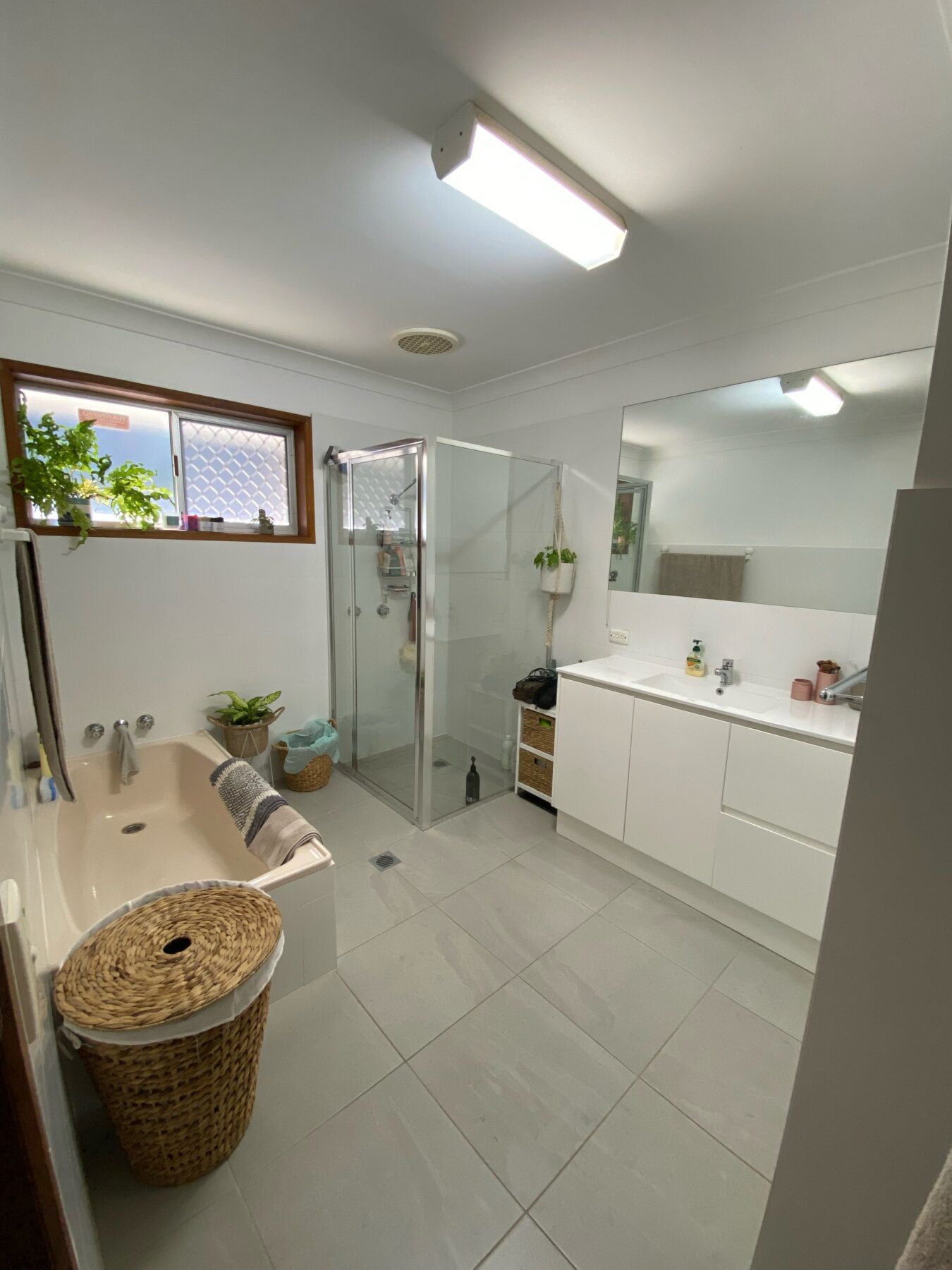 Rental: 2 Compass Court, Mermaid Waters, QLD, 4218 photo-5