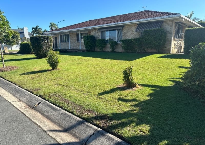 Rental: 2 Compass Court, Mermaid Waters, QLD, 4218 photo-3