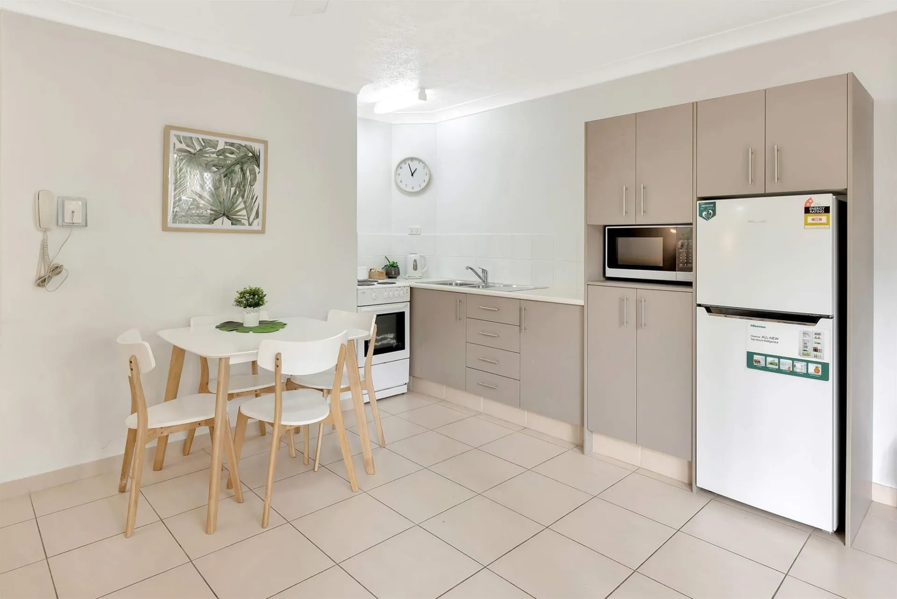 Rental: 8/12 Coolgardie Street, Elanora, QLD, 4221 photo-5