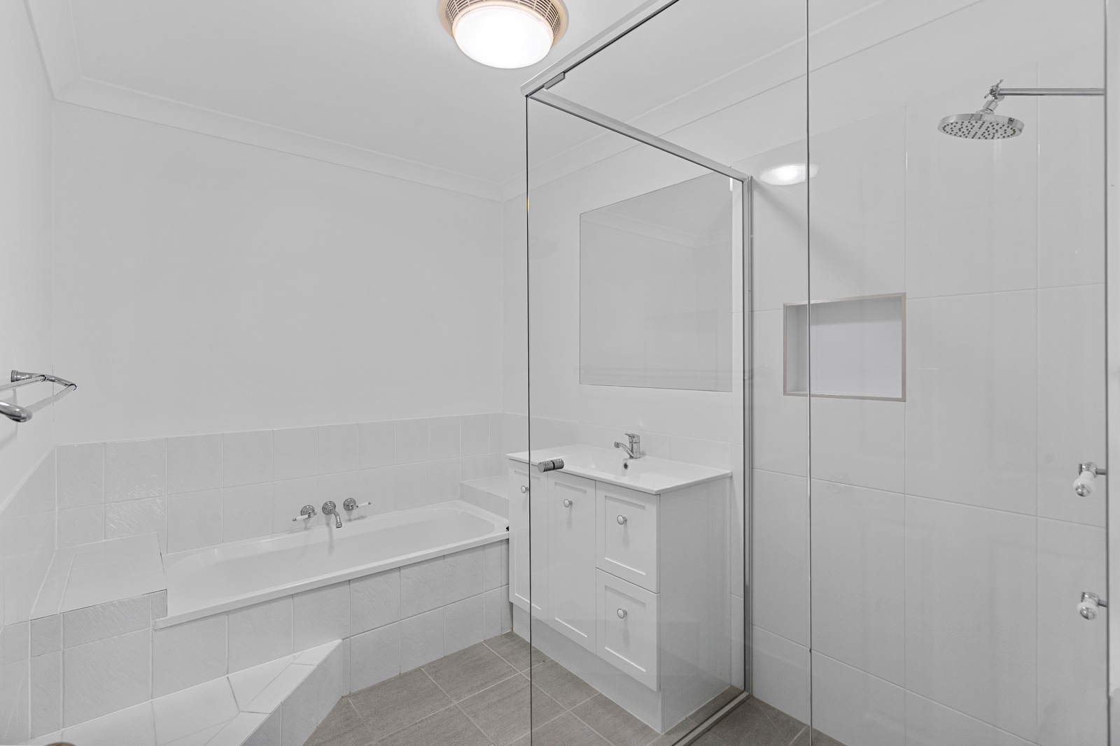 Rental: 2/11 Janal Place, Currumbin Waters, QLD, 4223 photo-6